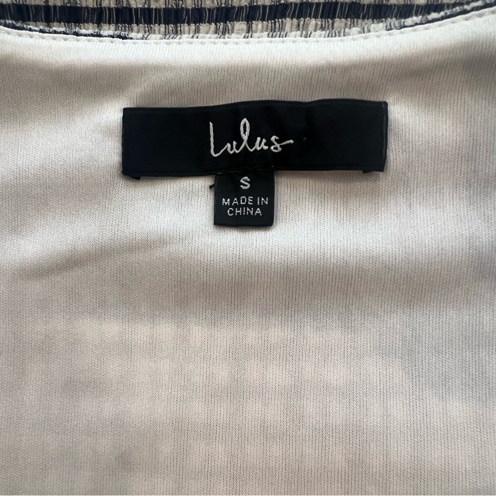 Lulu's Plaid White Navy Checkered Crop Top Cotton Blend Size Small - Picture 14 of 14